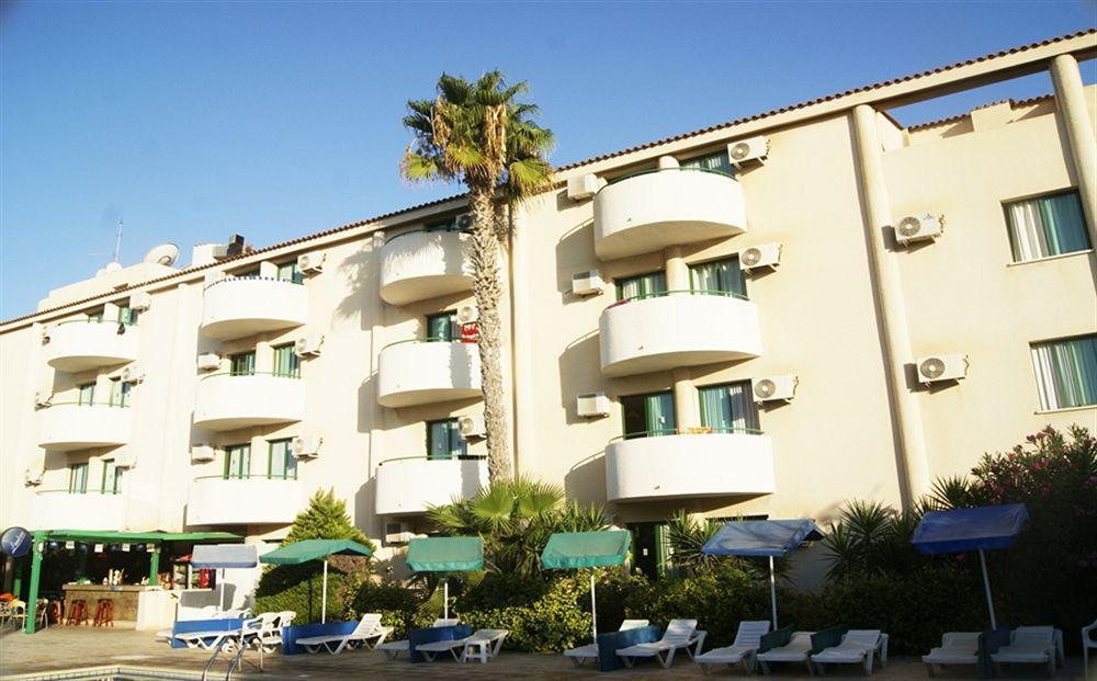 Mandalena Hotel Apartments Protaras Exterior photo